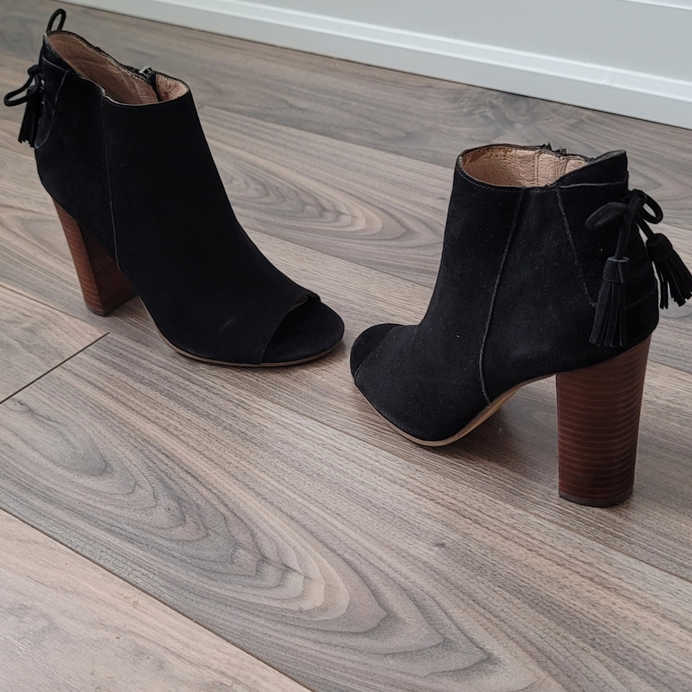 Halogen Peep Toe Heels - Size 7